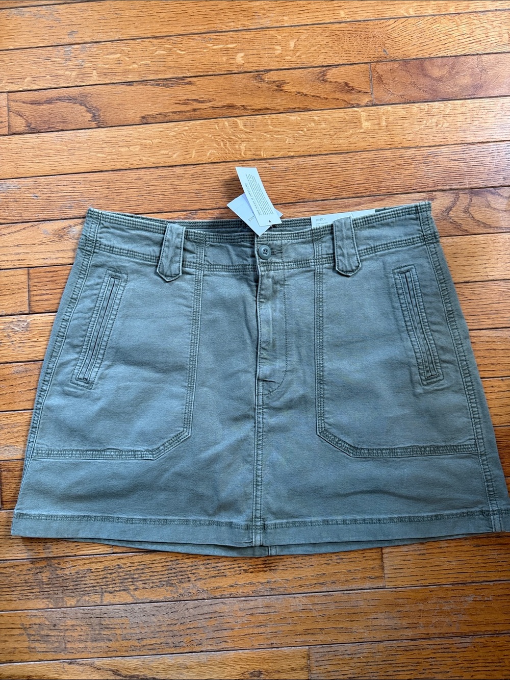 American Eagle. Women's Olive Utility Mini Skirt -
